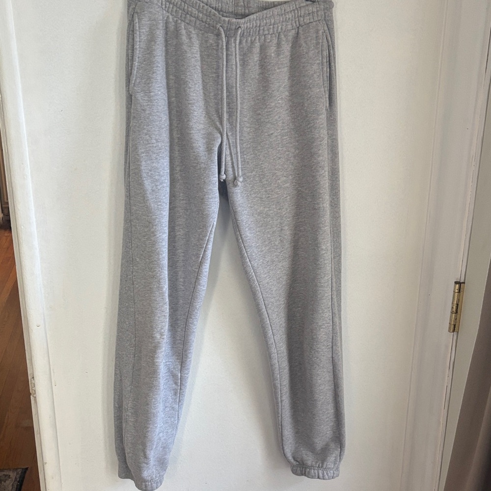 Aritzia TNA CozyAF Fleece in Light Gray